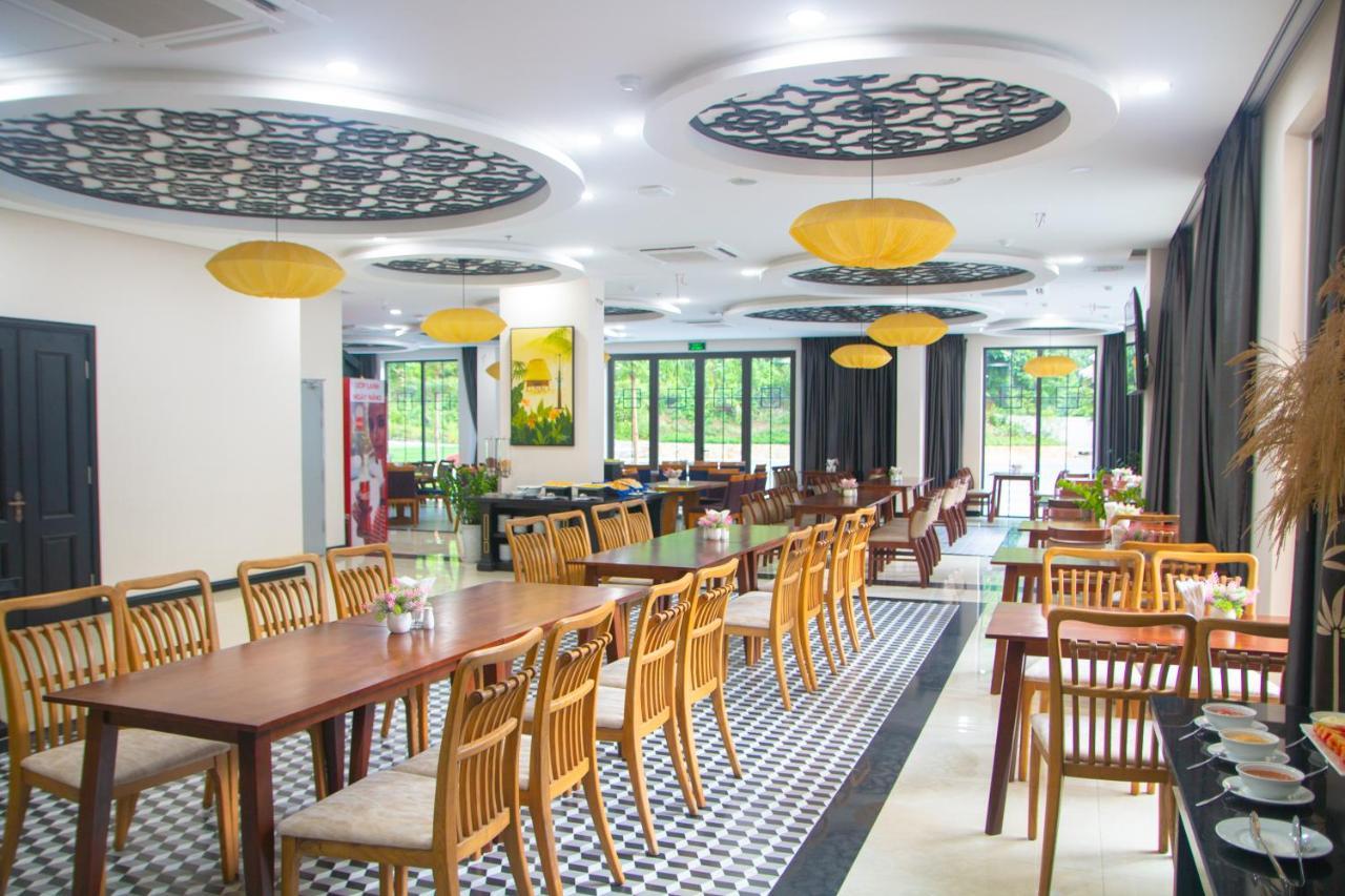 Fivitel Cổng Trời Đông Giang Dong Giang Exterior foto